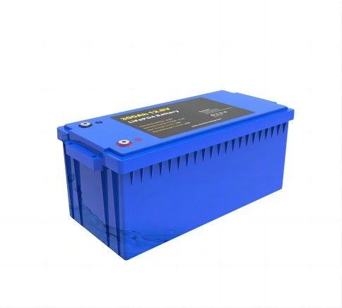 Keine Speichereffekte Hohe Ausgangsleistung 3.84KWH SANYO LifeP04 100% DOD mit Monitor für Heim Solar Speicher Backup-Systeme