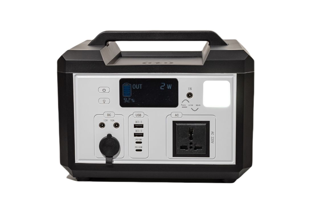 Lange Lebensdauer 220V 50HZ Einweg-Inverter Portable Generator Kraftwerk mit LED-Licht für die Notstromversorgung