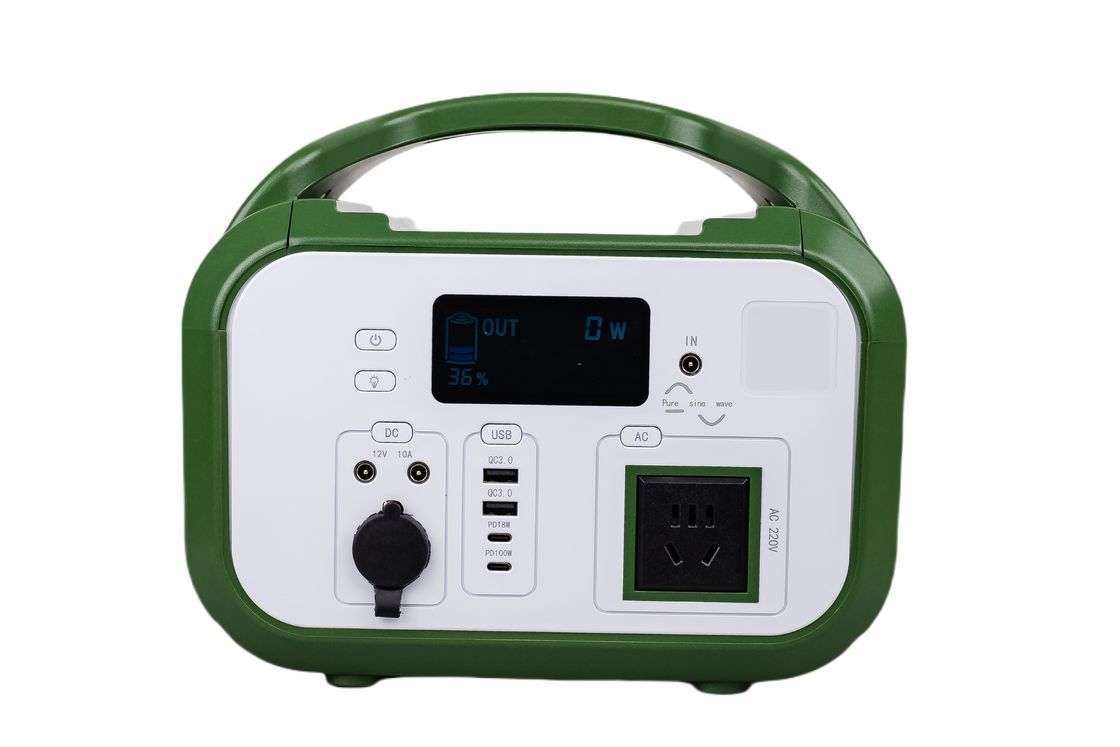 LED-Flash-Licht Aufladen Lifepo4 Zylindrisch mit 3 AC-Steckdosen Batterie Power Bank für Smartphones